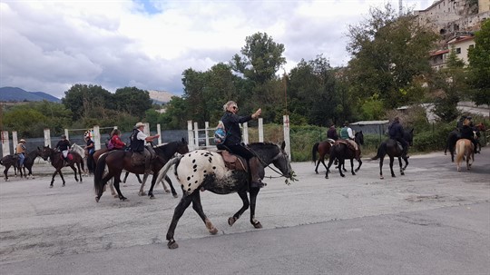 Cavalcando la Valle Subequana